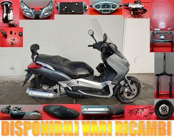 YAMAHA XMAX 250i  ANNO 2007 x RICAMBI