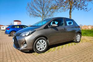 Toyota Yaris Lounge 1000 benzina