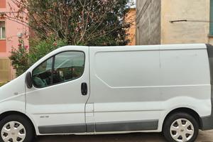 Renault Trafic 2.0 dci 115
