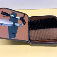 Set da viaggio con spazzole da scarpe NERO, MARRON