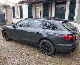 AUDI A4 35 2.0 tdi garanzia ufficiale gancio train