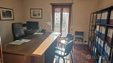 Stanze uso professionale in elegante studio