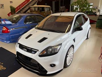 Ford Focus RS 2.5T (538 cv)
