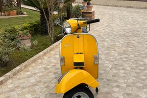 Vespa LML 151