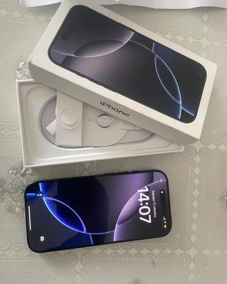 Iphone 16 pro 128 GB nero titanio pari al nuovo.