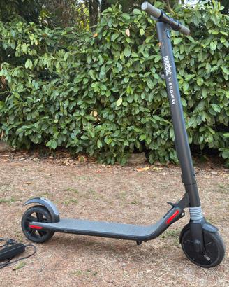 Monopattino ninebot by Segway versione 1