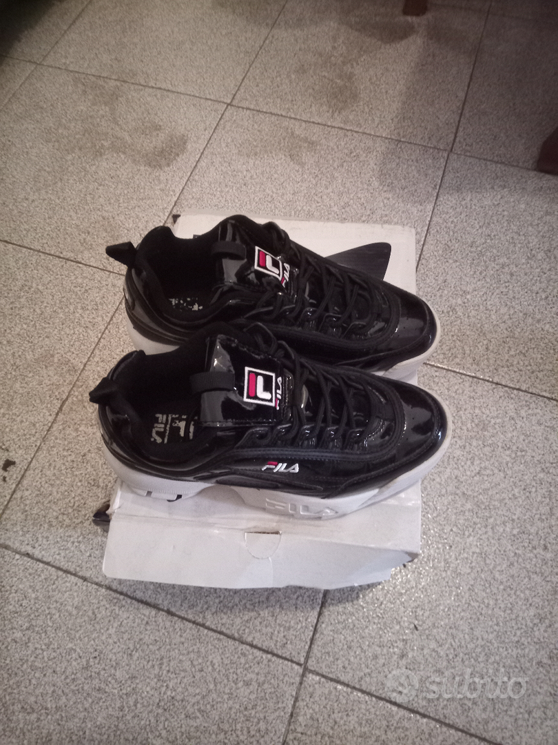 Fila scarpe cheap nere lucide