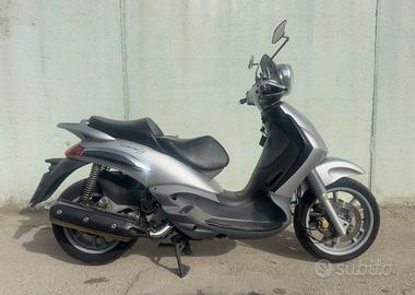 Piaggio beverly 500
