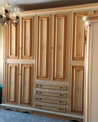 Armadio camera letto sala pranzo consolle ingresso