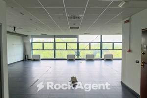 UFFICIO (C/3) OPEN SPACE CON VISTA PARCO