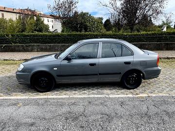 HYUNDAI Accent 2ª serie - 2004 - Berlina