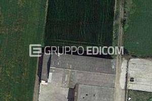 Locale, Corvino San Quirico.