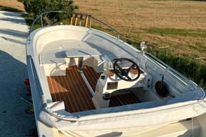 Barca in vetroresina