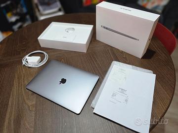 MacBook Air 13.3 pollici (Modello A1932)