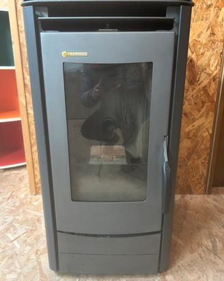 Stufa a pellet Thermorossi 1000 easy