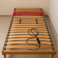 Letto con rete motorizzata