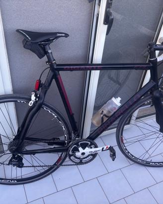 Bici da corsa Pinarello FP1