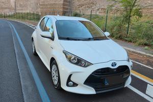 Yaris Hybrid 1.5 Active  5 porte