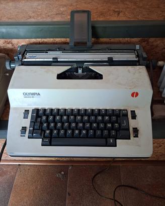 Macchina da scrivere Olympia Electric 45