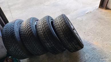 8 ruote e 6 cerchione