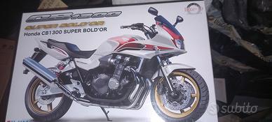 Fujimi 1/12 HONDA CB 1300 SUPER BOLD'OR

