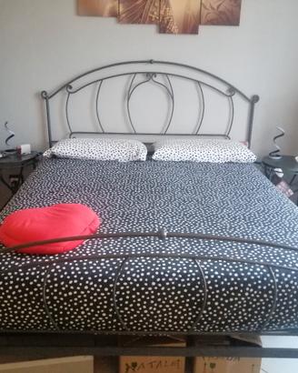letto matrimoniale in ferro battuto artigianale