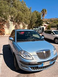 Lancia Y