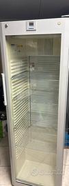 Frigo vetrina liebherr