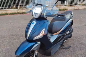 Beverly 300 S i.e. (2019) - ABS-ASR - 16.000 km