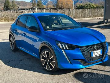Peugeot 208 GT elettrica
