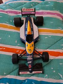 Williams f14 Burago 1/24