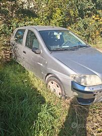 ricambi  fiat punto del 2004