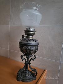 lume a petrolio antico 