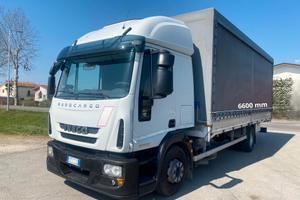 Autocarro Iveco Eurocargo 120 25 centinato