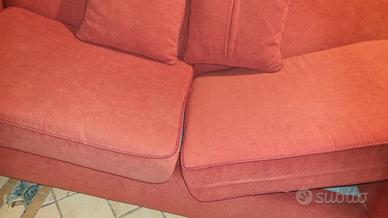 Divano in tessuto rosso