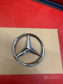 Logo  posteriore Mercedes classe a w177