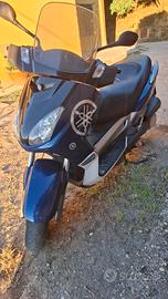 yamaha xmax 250