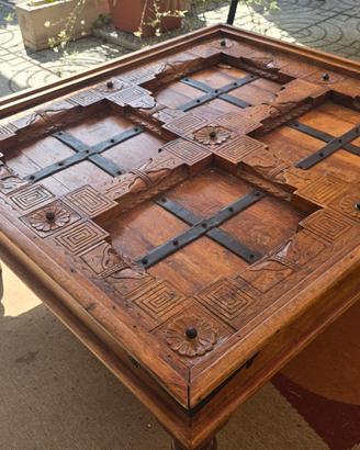 tavolo in legno tutto fatto a mano