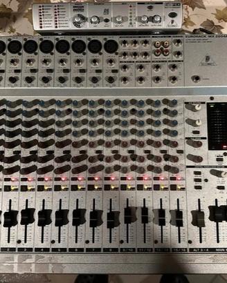 Mixer Behringer Eurorack MX2004A + multieffetti