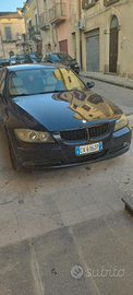 Vendo BMW 320d (E90)