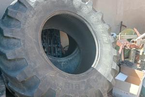 Gomme posteriori trattore