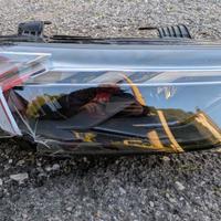 Fanale Audi 82A.941.774 anteriore dx danneggiato