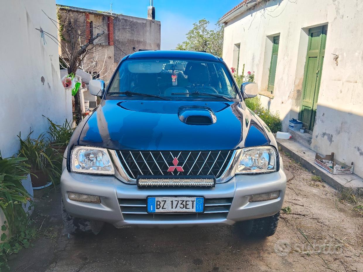 MITSUBISHI L200