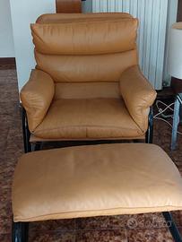 Poltrona AKITA di Carlo Bartoli piu poggiapiedi