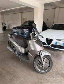 scooter kymco 200 cc