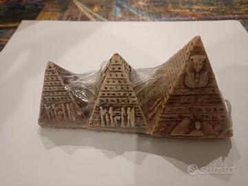 souvenir piramidi 