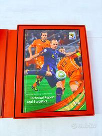 FIFA Libro + 2 DVD Coppa del Mondo Calcio del 2010