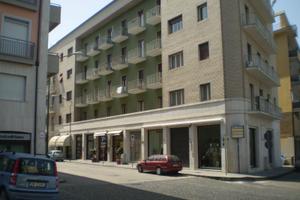 Trilocale arredato zona centro