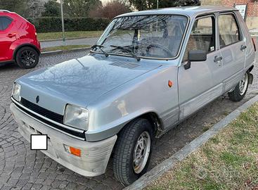 RENAULT R 5 1100