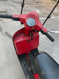 Vespa 150 arcobaleno